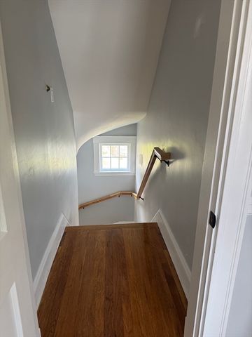 61 Templeton Pkwy 61, Watertown, MA 02472