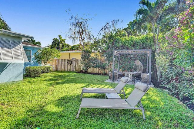 14 S Swinton Circle, Delray Beach, FL 33444