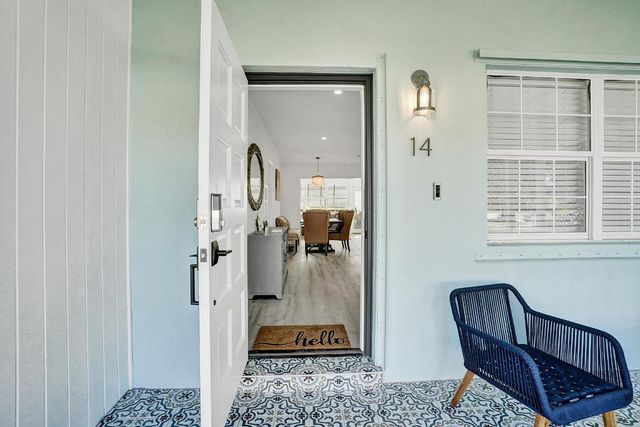 14 S Swinton Circle, Delray Beach, FL 33444