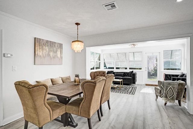 14 S Swinton Circle, Delray Beach, FL 33444