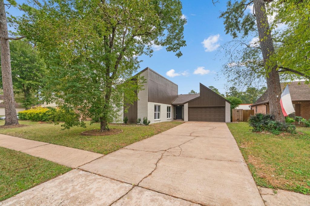 15034 Rose Valley Drive, Houston, TX 77070