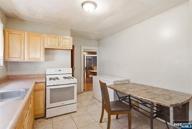 307 Isabella Avenue, Irvington, NJ 07111