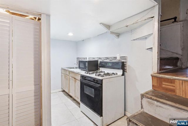307 Isabella Avenue, Irvington, NJ 07111