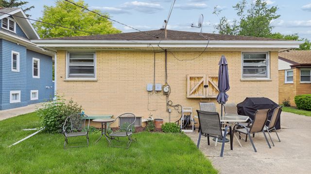 311 N Elm Avenue, Elmhurst, IL 60126