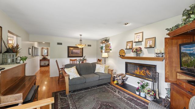 311 N Elm Avenue, Elmhurst, IL 60126