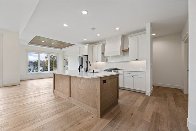 2574 Royal Oak Ridge Road, Marion, IA 52203