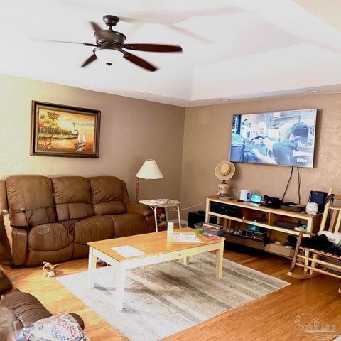 305 Shiloh Dr, Pensacola, FL 32503