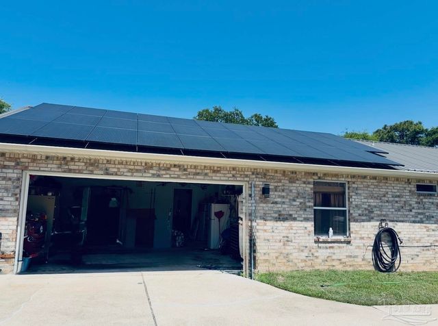 305 Shiloh Dr, Pensacola, FL 32503