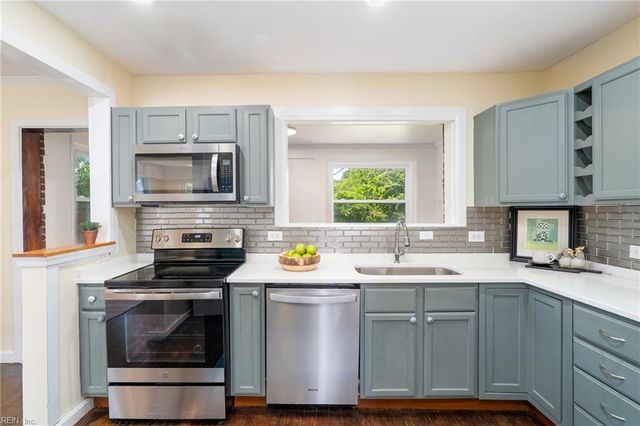 143 Robinson RD, Hampton, VA 23661