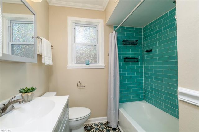 143 Robinson RD, Hampton, VA 23661