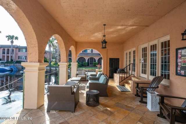 5375 ORTEGA FARMS Boulevard, 408, Jacksonville, FL 32210