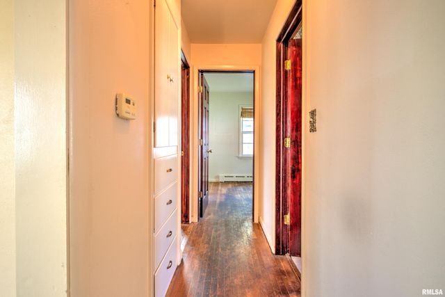 3313 N PEORIA Avenue, Peoria, IL 61603