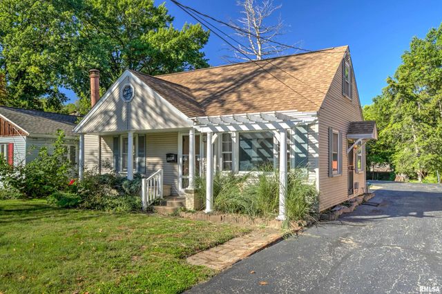 3313 N PEORIA Avenue, Peoria, IL 61603