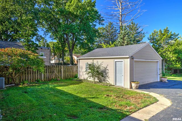 3313 N PEORIA Avenue, Peoria, IL 61603