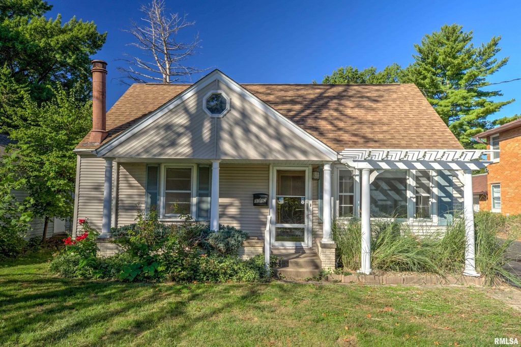 3313 N PEORIA Avenue, Peoria, IL 61603