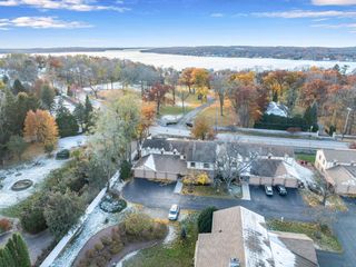705 S Lake Shore DRIVE #2G, Lake Geneva, WI 53147