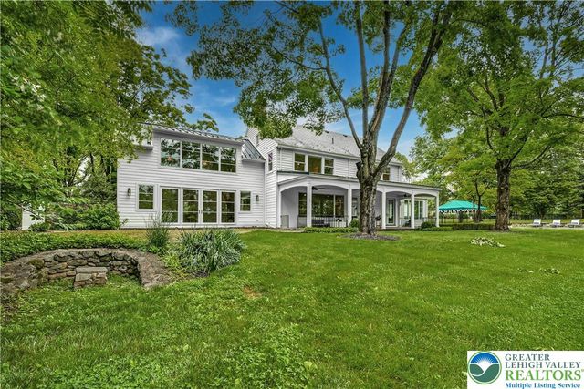 1803 Apple Tree Lane, Lower Saucon Twp, PA 18015