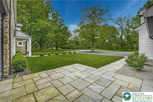 1803 Apple Tree Lane, Lower Saucon Twp, PA 18015