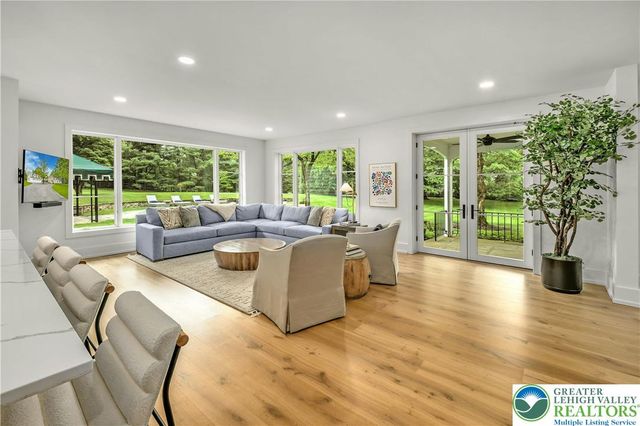 1803 Apple Tree Lane, Lower Saucon Twp, PA 18015