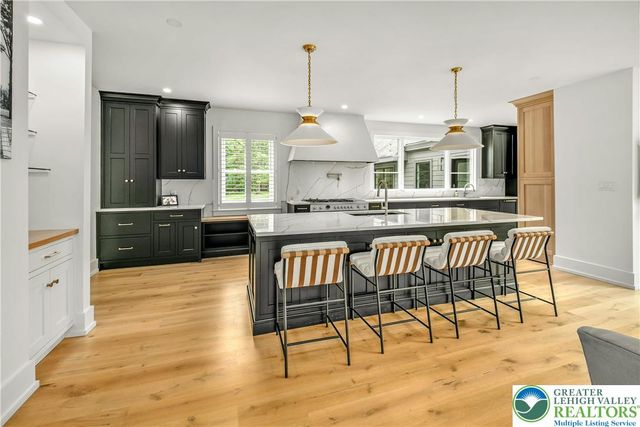 1803 Apple Tree Lane, Lower Saucon Twp, PA 18015