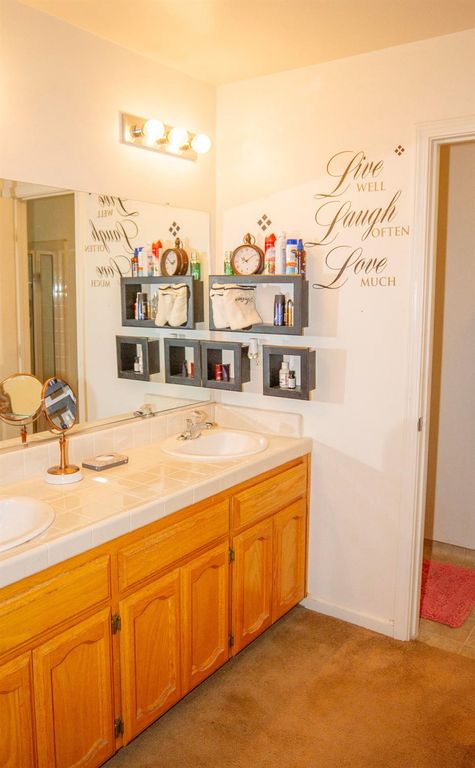 Image 23 of property listing at 31306 Ruth Hill Road, Yokuts Valley, CA 93675