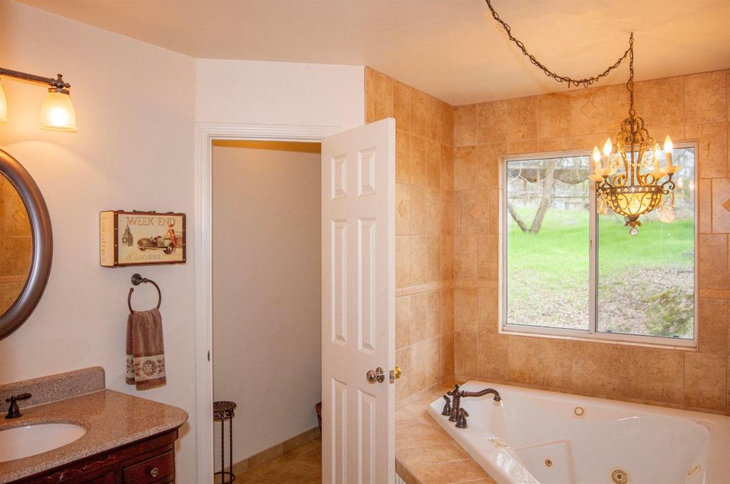 Image 29 of property listing at 31306 Ruth Hill Road, Yokuts Valley, CA 93675