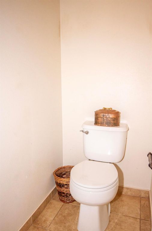 Image 31 of property listing at 31306 Ruth Hill Road, Yokuts Valley, CA 93675