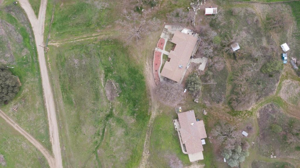 Image 62 of property listing at 31306 Ruth Hill Road, Yokuts Valley, CA 93675