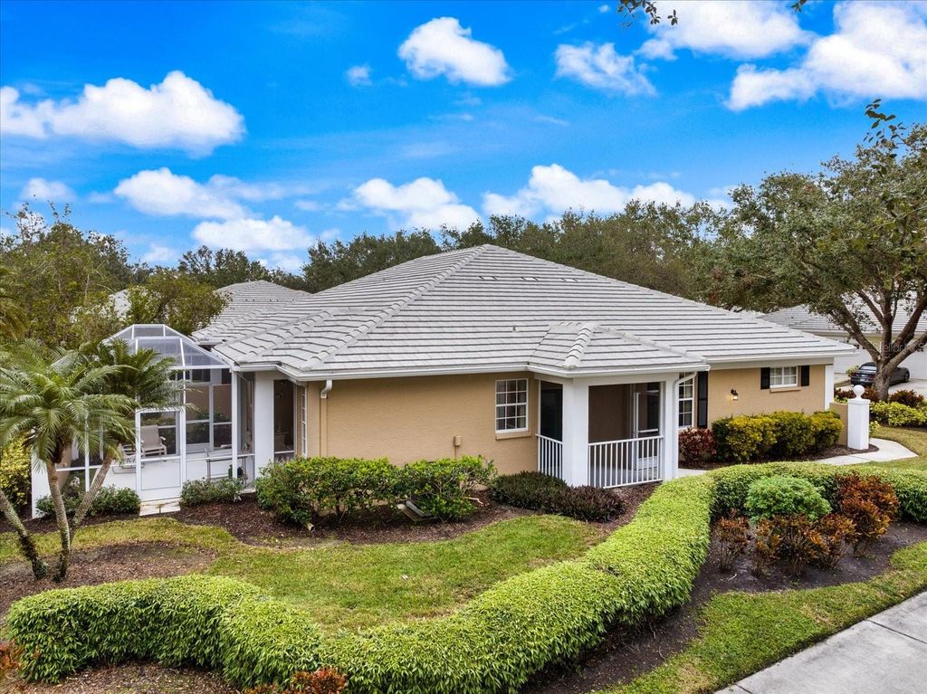 900 PAISLEY COURT 1, Venice, FL 34293