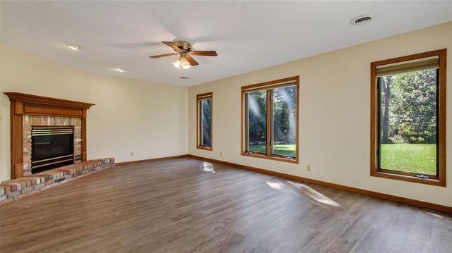 415 Hewitt Street, Eau Claire, WI 54703