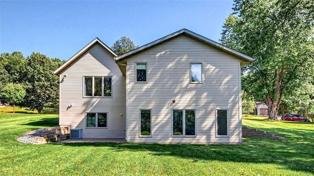 415 Hewitt Street, Eau Claire, WI 54703