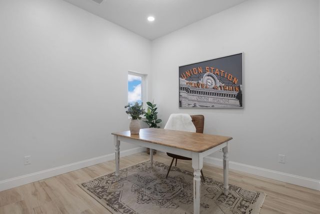 16 Eastside Loop, Sandia Park, NM 87047