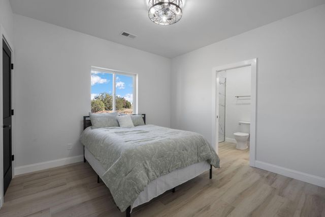16 Eastside Loop, Sandia Park, NM 87047