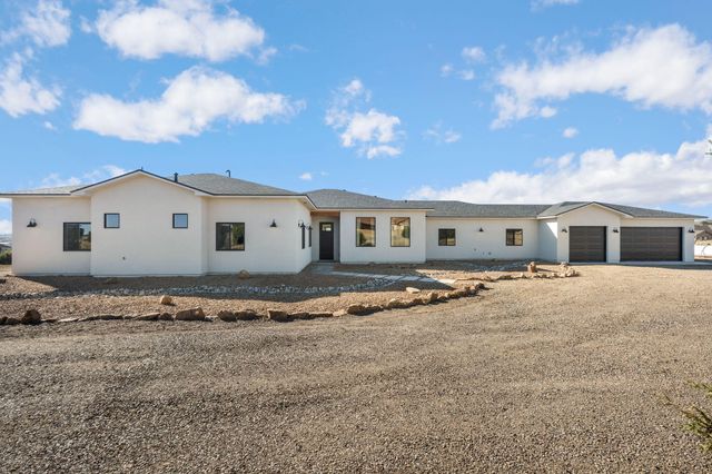 16 Eastside Loop, Sandia Park, NM 87047