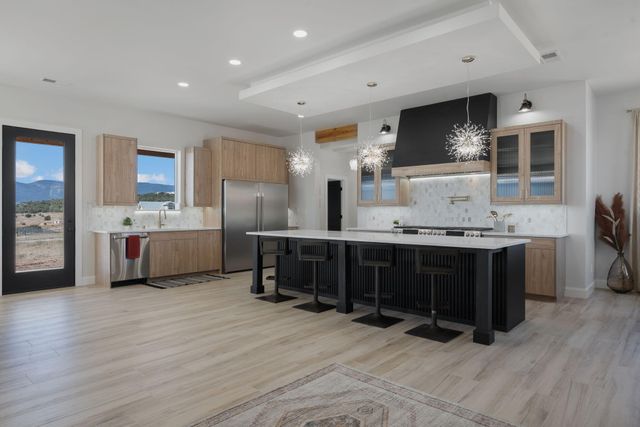 16 Eastside Loop, Sandia Park, NM 87047