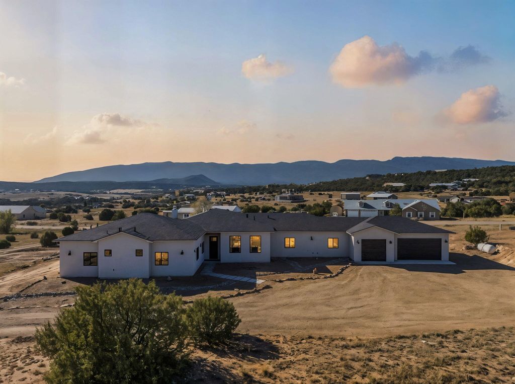 16 Eastside Loop, Sandia Park, NM 87047