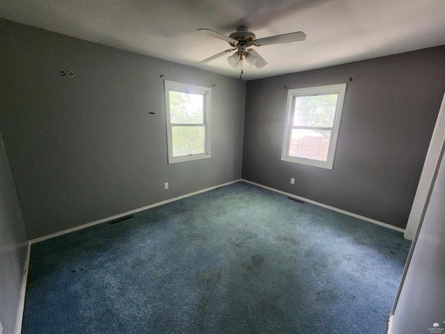 1900 Violet Circle, Manhattan, KS 66502