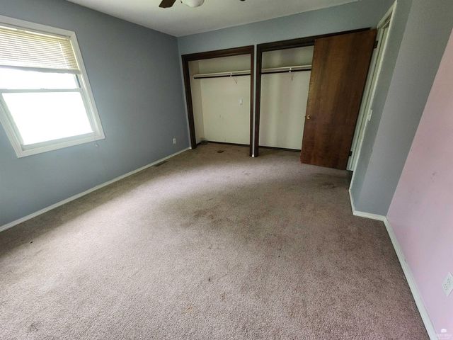 1900 Violet Circle, Manhattan, KS 66502