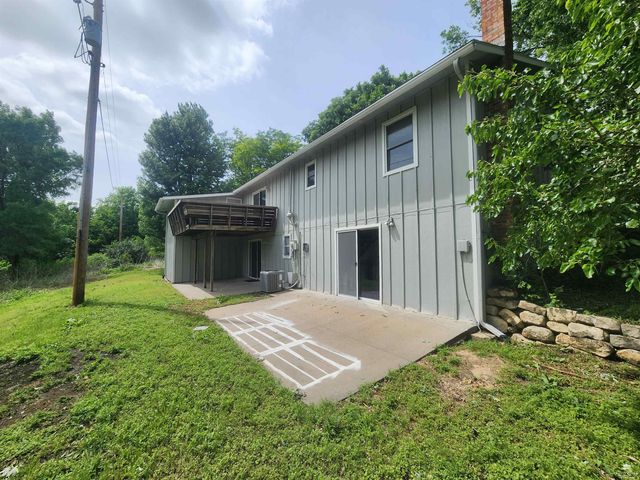 1900 Violet Circle, Manhattan, KS 66502