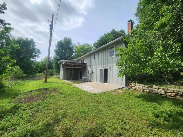 1900 Violet Circle, Manhattan, KS 66502