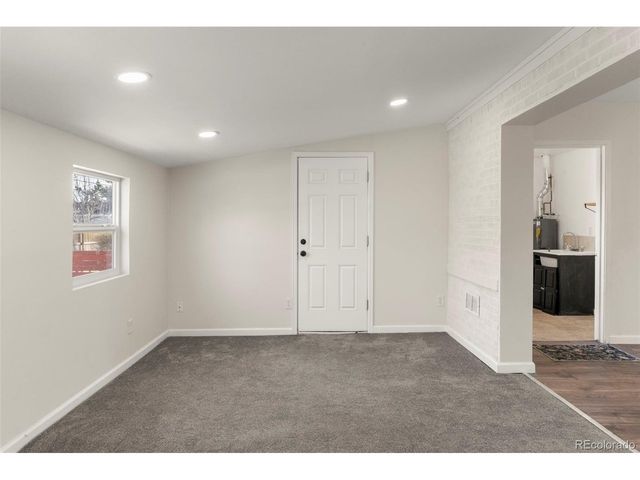 778 Troy Ct, Aurora, CO 80011