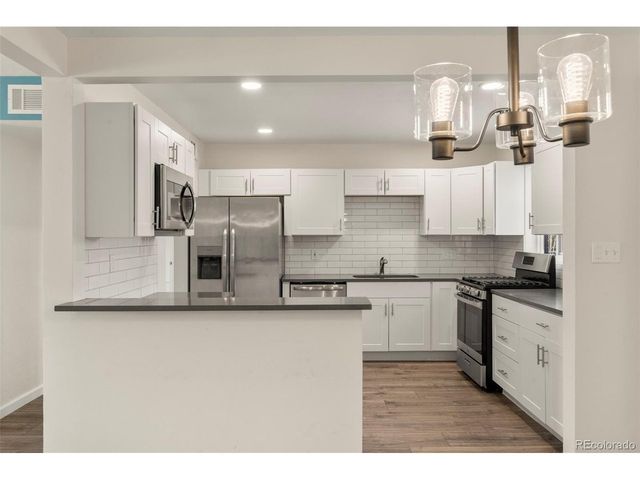 778 Troy Ct, Aurora, CO 80011