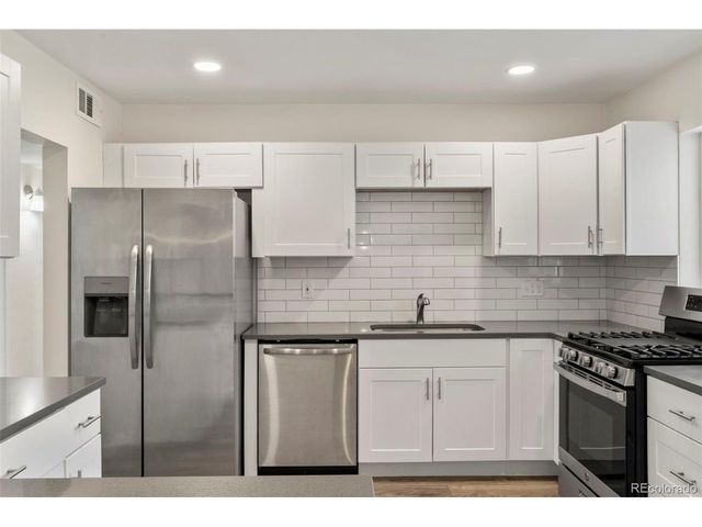 778 Troy Ct, Aurora, CO 80011