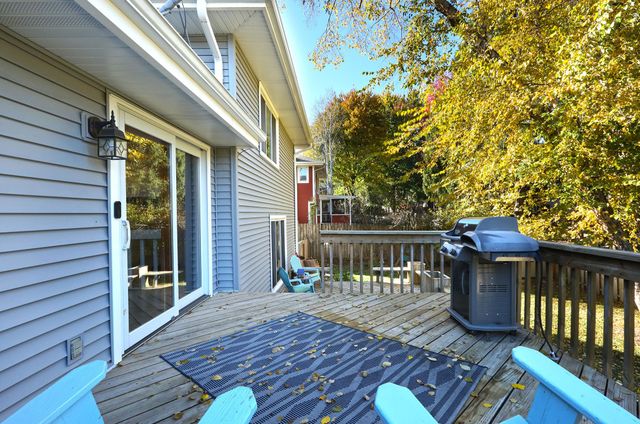 5101 Dakota Drive, West Des Moines, IA 50265