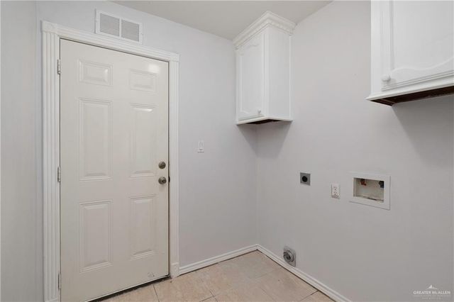 2404 Llano Mediano Lane, Edinburg, TX 78542