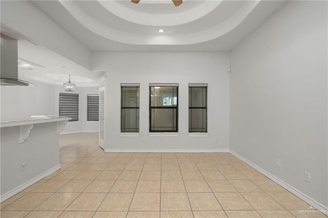 2404 Llano Mediano Lane, Edinburg, TX 78542