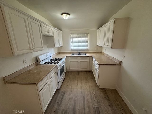 7359 Louise Avenue, Van Nuys, CA 91406