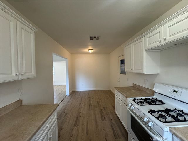 7359 Louise Avenue, Van Nuys, CA 91406