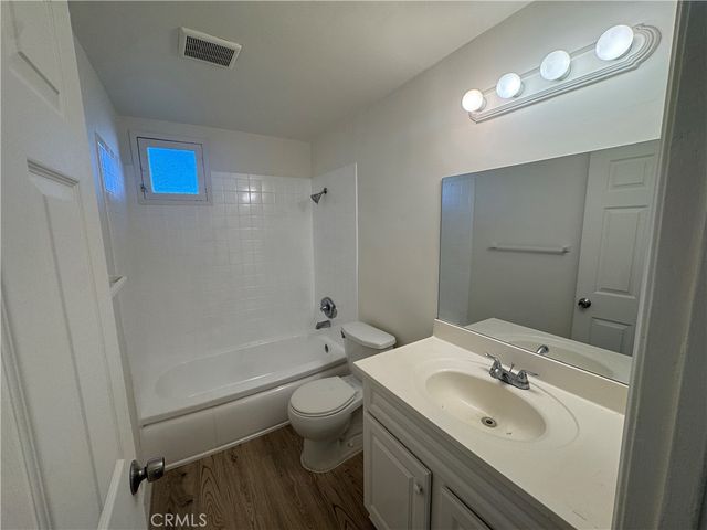 7359 Louise Avenue, Van Nuys, CA 91406