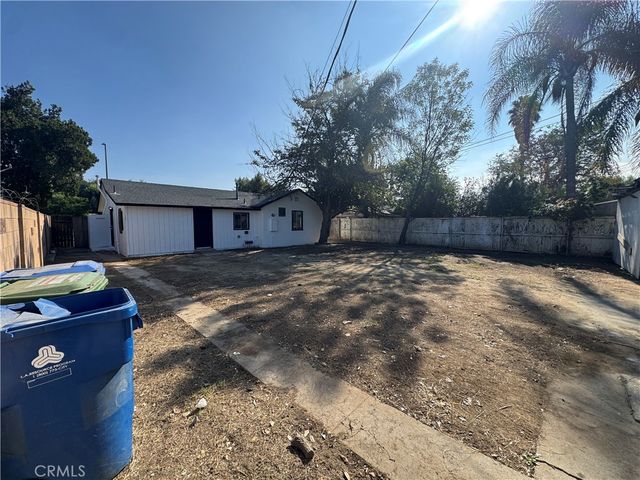 7359 Louise Avenue, Van Nuys, CA 91406